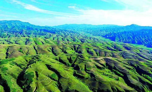吕梁山在哪里，吕梁山脉属于太行山脉吗