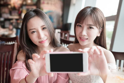 和和美美是什么意思啊谢谢，和和美美用来形容什么