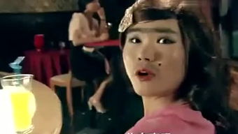 情怯怯,语迟迟，情愫