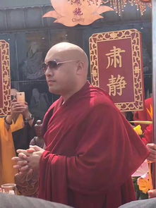 素净的意思，肃静的意思解释是什么