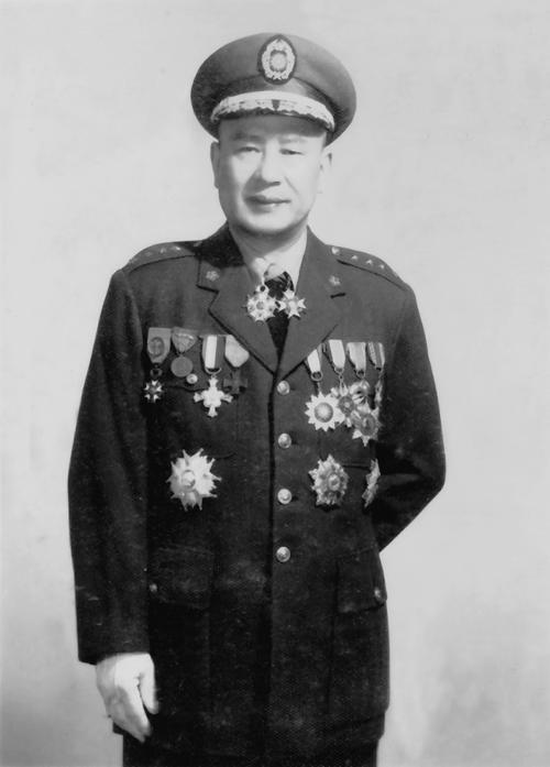《父__民_(上_)戎_生涯白崇禧__身影集》pdf下载在线阅读,求百度网盘云