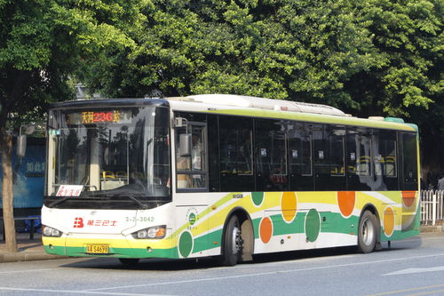 236路公交车路线路线图，哈尔滨236路公交车路线