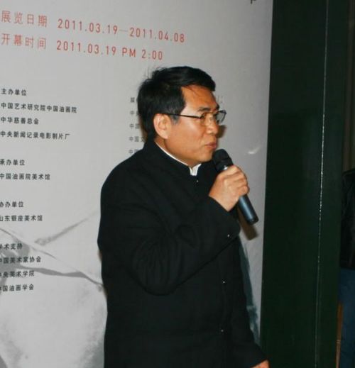 僵尸道长第一部中杨飞云是怎么变成坏人的?