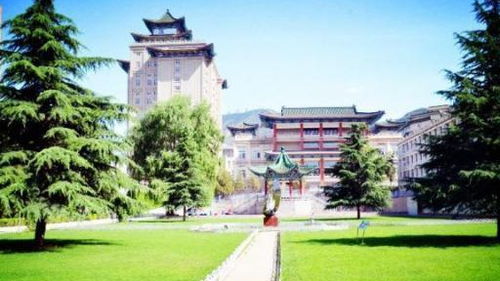 甘肃有哪些大学排名及分数线，新疆有哪些大学