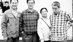 谢晋的儿子是周周吗?