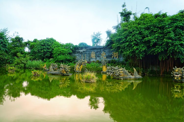 湖光岩景点介绍，湖光岩风景区图片
