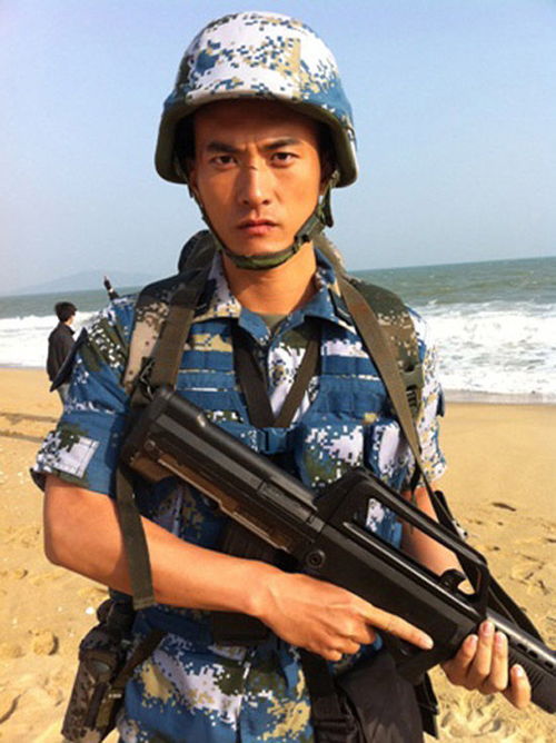 赫子铭个人简介,赫子铭个人简介