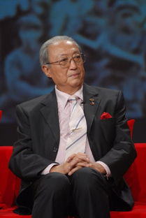 大海航行靠舵手原唱