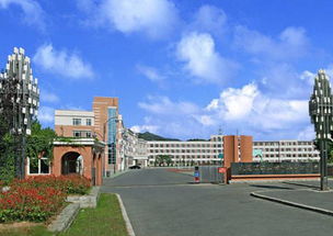 大连育明高中是私立学校吗，大连育明高中录取分数线2022