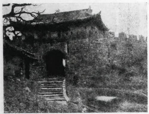 “剑阁峥嵘而崔嵬,一夫当关,万夫莫开。”的出处,以及全文,