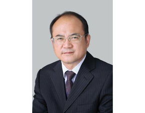 全国政协委员曾勇:教育兴人才兴 助力中国走向世界舞台中央