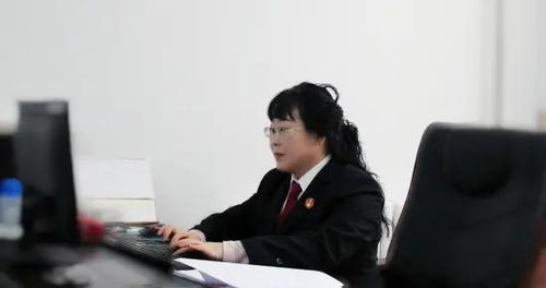 法庭庭长是干什么的