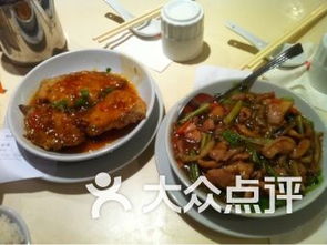 一个食一个送读什么