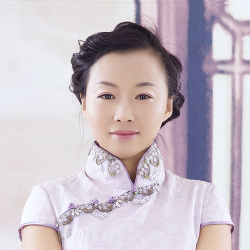 郑丽纪美伊大几岁