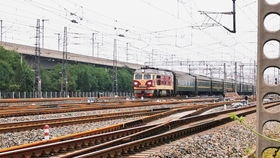 k346列车时刻表经过站，k344次列车经过的站