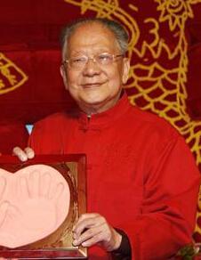 谢凌霄简介，谢凌霄和马增蕙哪年结婚