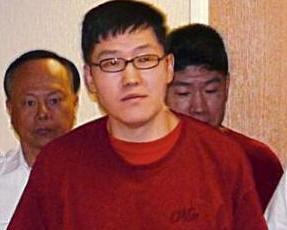 《伊甸园之东》李东哲最后和那个女孩子一起了,这个连续剧有多少集_百