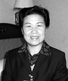 王娅:你牵挂的孩子们长大了,这个女子背后有着怎样的故事?
