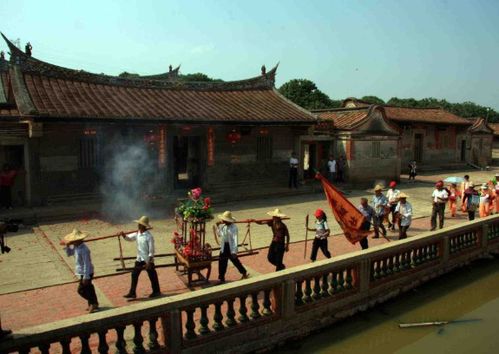 湖畔是什么意思