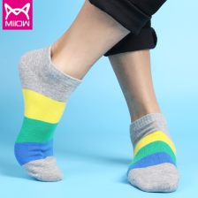 棉袜好还是涤纶好