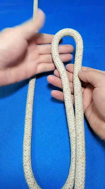 一根绳子对折三次从中间剪断，一根绳子编法大全简单