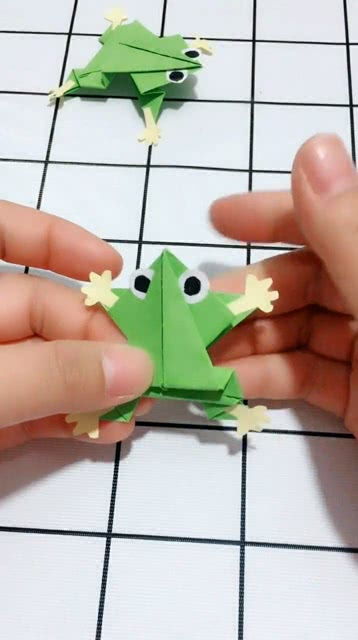 彩纸手工简单小制作，变废为宝简单小制作