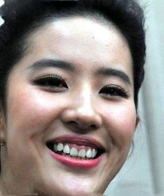 牙花子发黑紫是怎么回事，牙花子上长了个牙是怎么回事