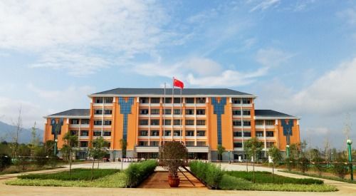 云南专科学校公办有哪些，云南专科学校录取查询时间