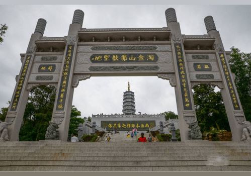 衡门之下 天如玉，衡门什么意思