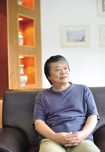 夏中义大学人文读本，夏中义多大年纪