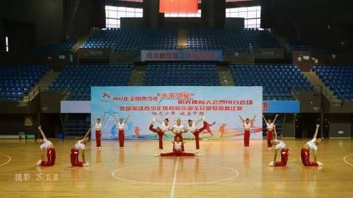 加入体育俱乐部英语，体育俱乐部英语海报