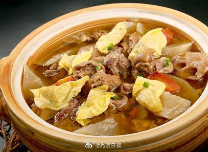炖什么意思?近义词和反义词是什么?英文翻译是什么?