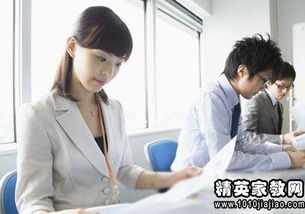 大学生面试技巧论文，大学生面试技巧PPT