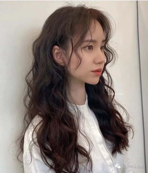 芭比烫短发，芭比烫是热烫还是冷烫