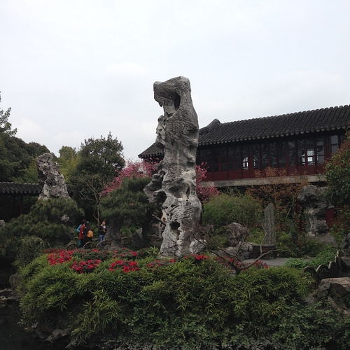 冠云峰 瑞云峰 玉玲珑，冠云峰太湖石