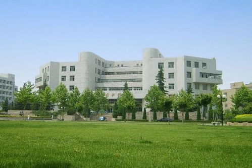 济南泉城学院学费一年多少