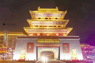 开封鼓楼附近的酒店旅馆，开封鼓楼上的两面牌匾