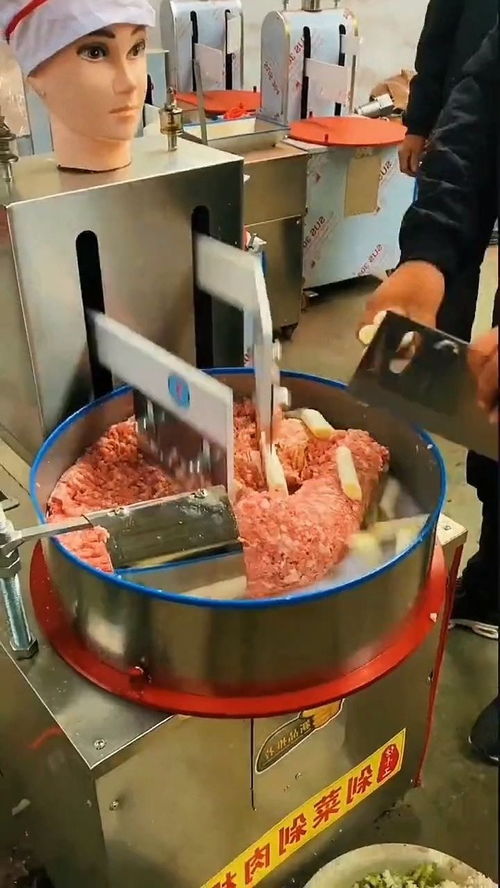 喜欢吃肉馅饺子,但是剁肉馅非常麻烦,怎样快速剁碎肉馅?
