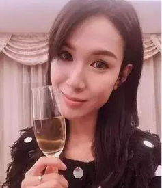 庄思华庄思明双胞胎，庄思华男友