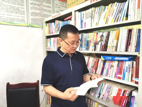 解衣推食的意思