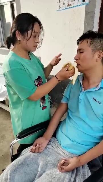 机器瘫痪的意思，瘫痪的意思《秋天的怀念》
