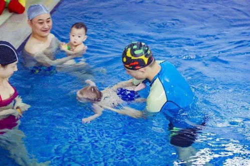 为什么游泳俱乐部是swimming club,舞蹈俱乐部dance club却不用加ing呢