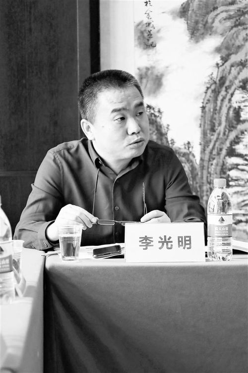 李光宁简介，李光宁个人资料