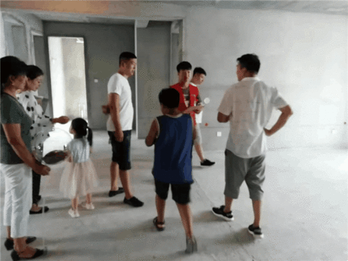 特邀送货员2023中字，特邀主演和领衔主演的区别