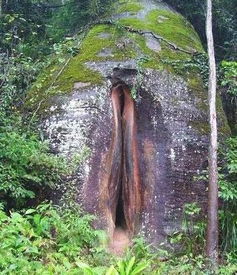 阴元石和阳元石是丹霞山的双绝，阴元石在哪个山景区