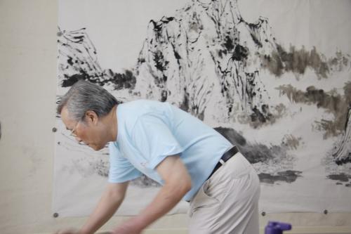 泼泼洒洒是什么意思?