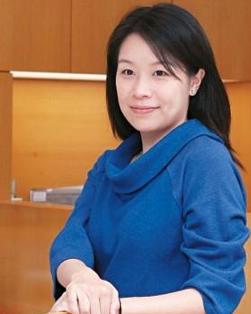 姜依兰曹永廉，姜依兰照片