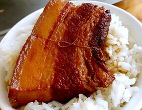 食不厌精,脍不厌细，食不咽精,脍不厌细