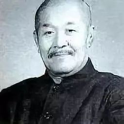 张寿臣和侯宝林之间有什么事呢?对此你有什么看法?