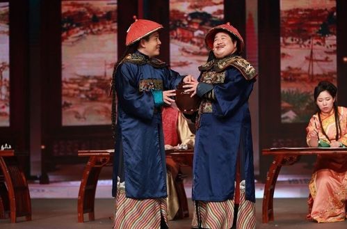 出师表中提到的官职(侍中、侍郎、尚书、长史、参军)与现代什么职务对应